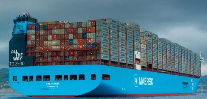 “Maersk” تنفي نقل أسلحة لإسرائيل عبر مينائي البيضاء وطنجة