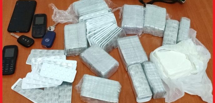 ايقاف شخصين بطنجة لتورطهما في حيازة وترويج المخدرات والمؤثرات