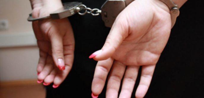 توقيف سيدة أجنبية مبحوث عنها دوليا لتورطها في جريمة القتل العمد