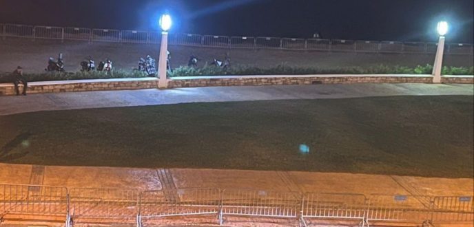 أحزاب سياسية ترفض تسييج الفنيدق لمواجهة الهجرة وتندد بغياب أوراش التنمية بالمدينة
