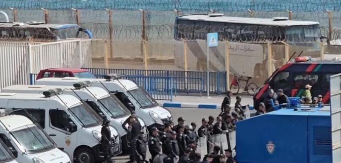 الصحف الإسبانية تشيد بيقظة السلطات المغربية في إحباط محاولات الهجرة الجماعية