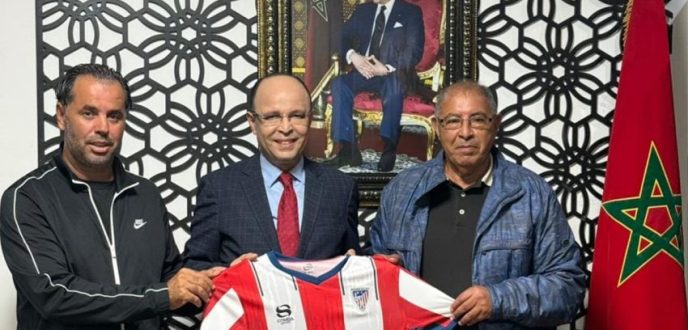 المغرب التطواني يتعاقد مع الإطار الوطني عزيز العامري إلى غاية نهاية الموسم