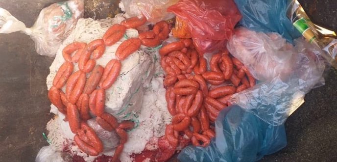 حجز لحوم ونقانق غير صالحة للاستهلاك بالقصر الكبير