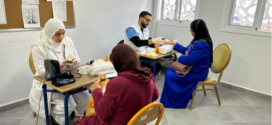قافلة طبية متعددة التخصصات تقرب الخدمات الصحية لحوالي ألف مستفيد بجماعة الزينات