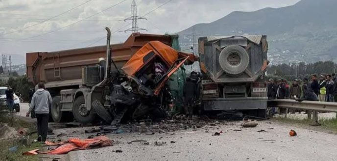 مصرع شخصين في حادثة سير مروعة بتطوان