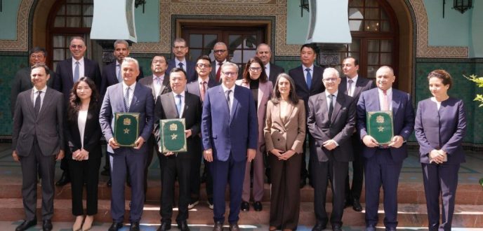 الحكومة توقع على اتفاقية استثمارية مع مجموعة صينية ستحدث 8500 منصب شغل