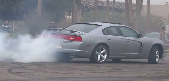 الفريق الاشتراكي يدعو لتجريم السياقة الاستعراضية لحماية الأرواح والأمن الطرقي