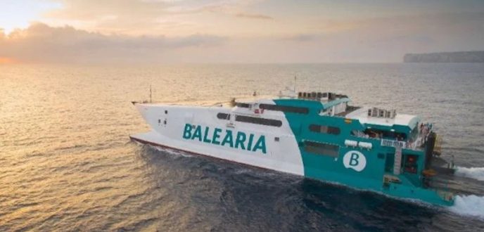“باليريا” تعزز الربط البحري بين طنجة وطريفة بسفينة جديدة