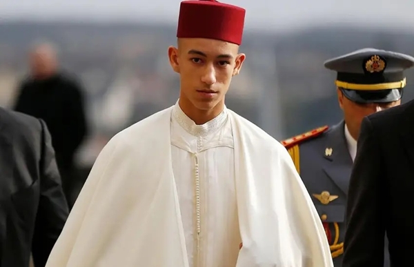 ولي العهد الأمير مولاي الحسن يترأس حفل تخرج ضباط السلك العالي والأركان