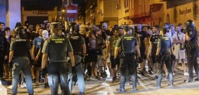 “الجمعية” تطالب إسبانيا بمحاسبة المتورطين في الاعتداءات العنصرية على المغاربة وتدعو لحماية الجالية