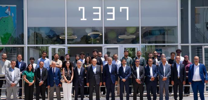 جامعة محمد السادس متعددة التخصصات التقنية ومجموعة طنجة المتوسط تعززان شراكتهما لتأهيل الكفاءات الرقمية