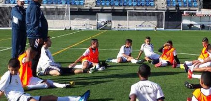 ريال مدريد يعزز حضوره بالمغرب عبر إطلاق برنامج تعليمي رياضي بطنجة