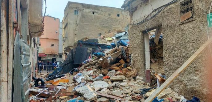 سقوط بناية آيلة للسقوط بالدار البيضاء يودي بحياة شخصين