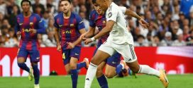 ريال مدريد يهزم برشلونة في الكلاسيكو ويحافظ على صدارة الدوري الإسباني ريال مدريد يهزم برشلونة في الكلاسيكو ويحافظ على صدارة الدوري الإسباني