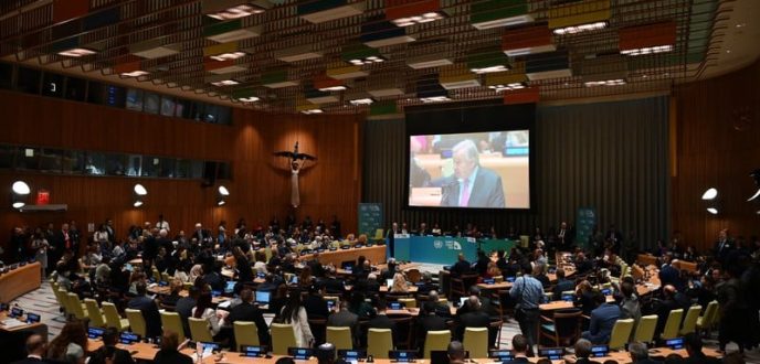 مجلس الأمن يصادق على القرار الجديد الخاص بالصحراء المغربية مجلس الأمن يصادق على القرار الجديد الخاص بالصحراء المغربية