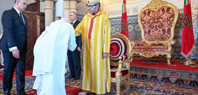 جلالة الملك يستقبل الولاة والعمال الجدد المعينين بالإدارة الترابية