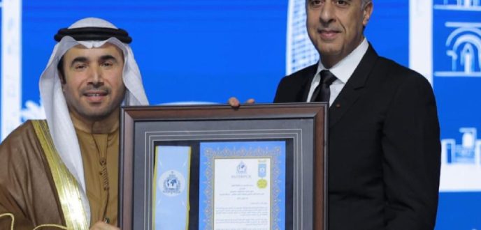 منظمة الأنتربول توشح السيد عبد اللطيف حموشي بوسام الأنتربول من الطبقة العليا