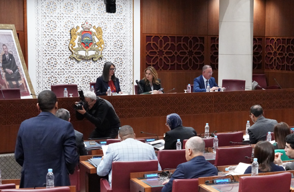 لجنة المالية بـ”المستشارين” تصادق على الجزء الأول من مشروع “مالية 2026”