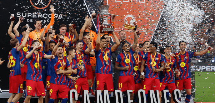 برشلونة يحسم المواجهة أمام ريال مدريد ويتوج بلقب كأس السوبر الإسباني