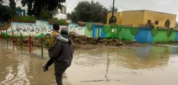 برمجة دروس للتعلم عن بعد لفائدة تلاميذ المؤسسات التعليمية المتضررة الفيضانات