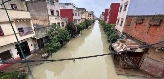 السلطات تشدد إجراءات الوقاية وتحسيس المواطنين لتفادي مخاطر الفيضانات بالقصر الكبير