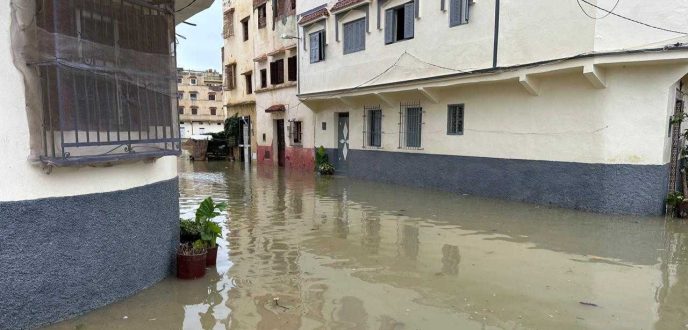 الأمن الوطني ينفي تسجيل سرقات ونهب بالمناطق المتضررة من الفيضانات بالقصر الكبير