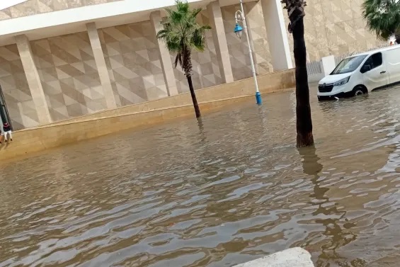 نشرة حمراء تدخل إقليم تطوان حالة التأهب القصوى وتدابير استباقية لحماية الساكنة