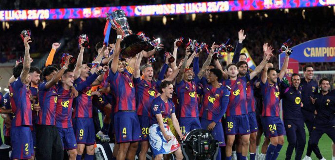 برشلونة يهزم ريال مدريد (2-0) في “الكلاسيكو” ويتوج بلقبه التاسع والعشرين