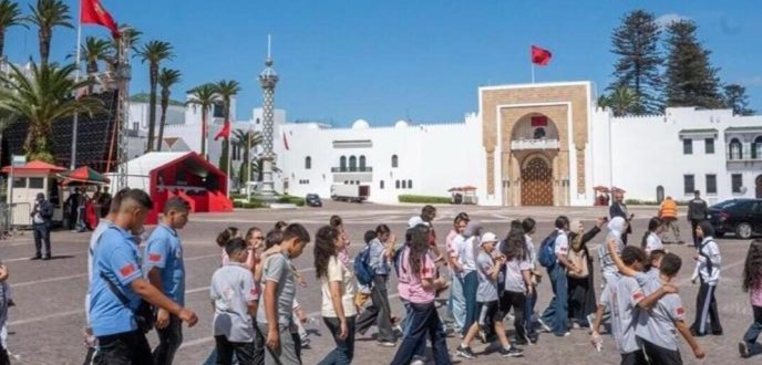 أطفال القدس يزورون الفنيدق وتطوان ويشاركون الشعب المغربي أفراحه بعيد الشباب